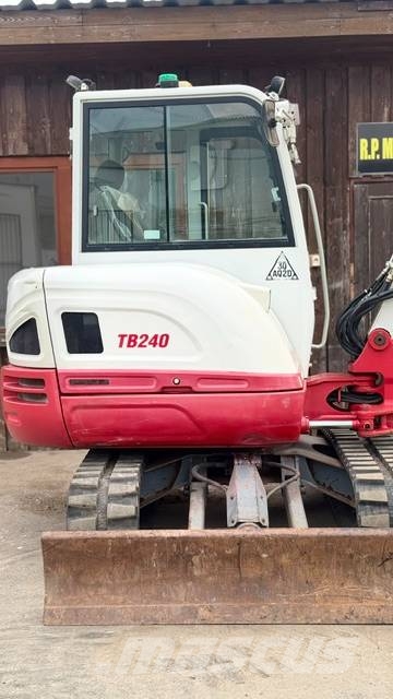 Takeuchi TB 240 Minigraafmachines < 7t