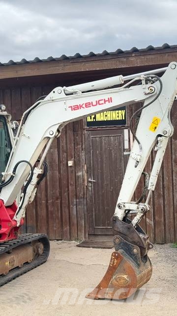 Takeuchi TB 240 Minigraafmachines < 7t