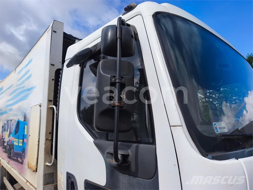 Renault PREMIUM Chassis Cab trucks