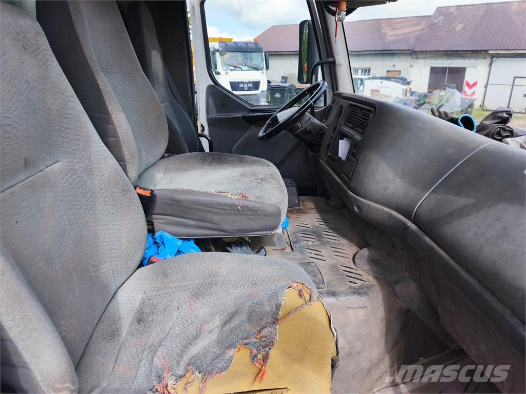 Renault PREMIUM Chassis Cab trucks