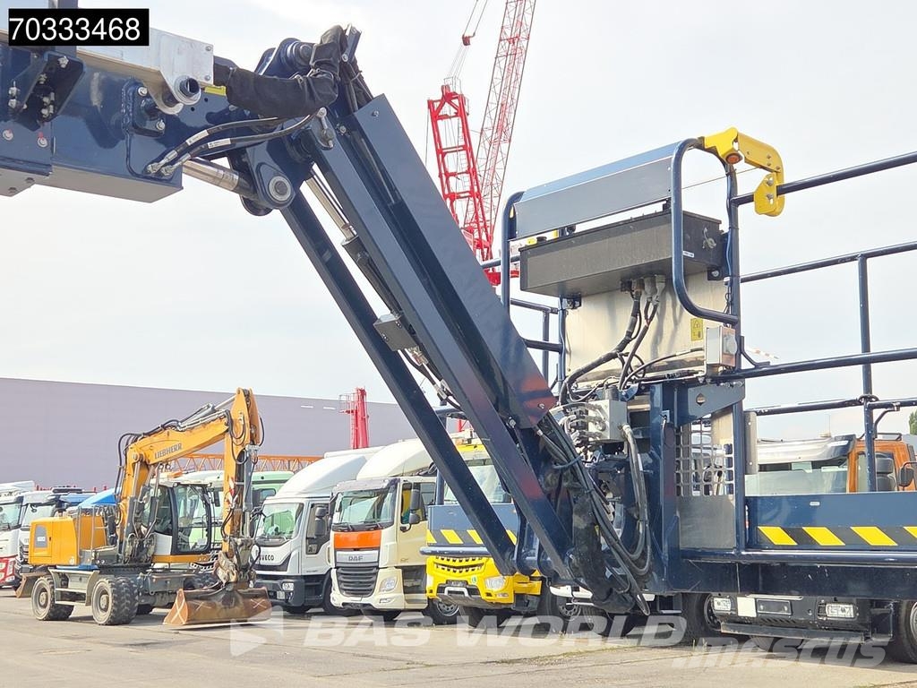 Genie S-65 XC رافعات ومنصات أخرى