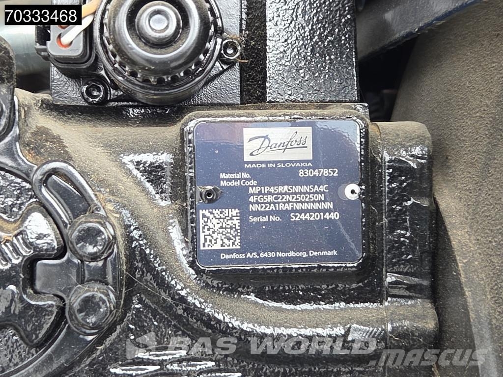 Genie S-65 XC رافعات ومنصات أخرى