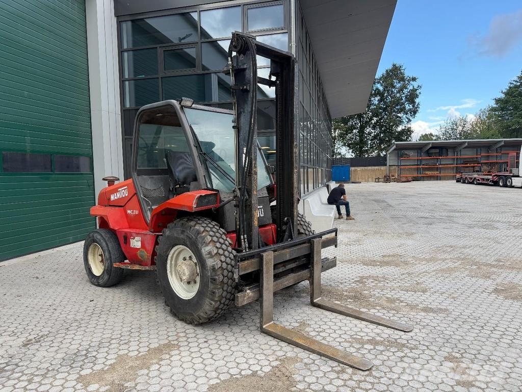 Manitou MC30 MANUAL GEARBOX Навантажувачі підвищеної прохідності