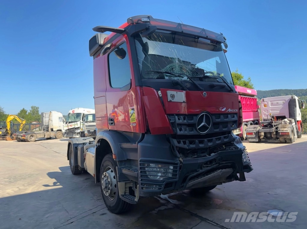 Mercedes-Benz Arocs 2151 *ACCIDENTE*DAMAGED*UNFALL* وحدات الجر