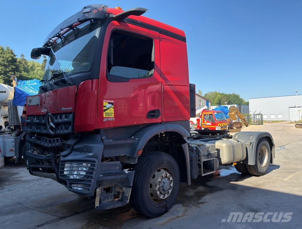 Mercedes-Benz Arocs 2151 *ACCIDENTE*DAMAGED*UNFALL* وحدات الجر
