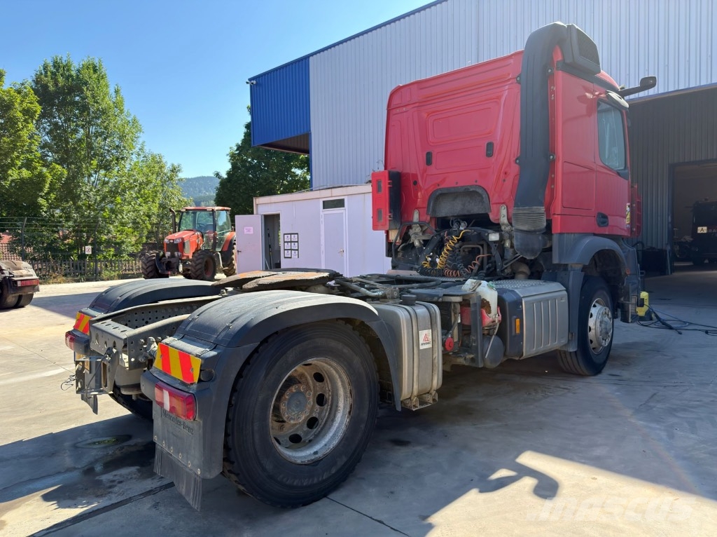 Mercedes-Benz Arocs 2151 *ACCIDENTE*DAMAGED*UNFALL* وحدات الجر