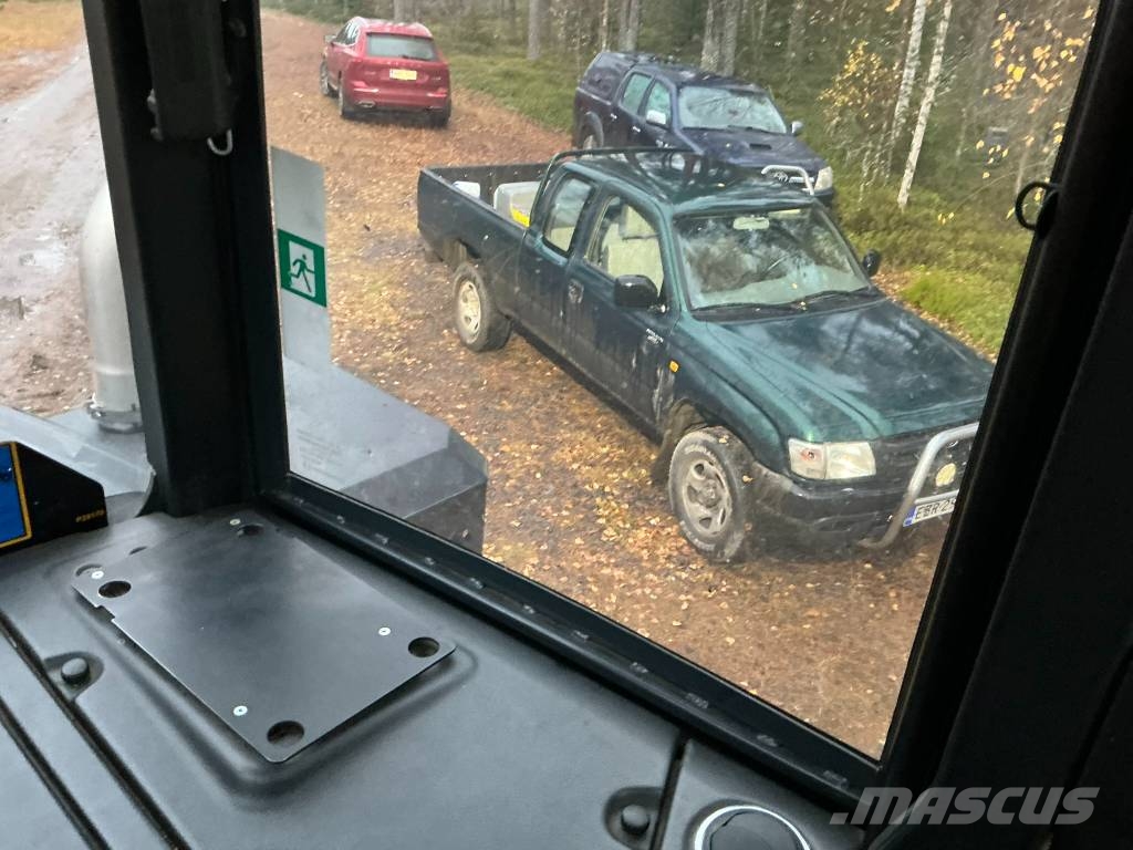 Ponsse WISENT 8W Forvarderi