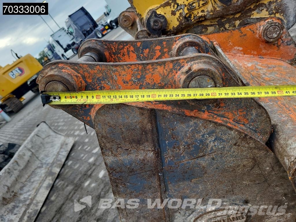 CAT 305 CR Miniescavatori