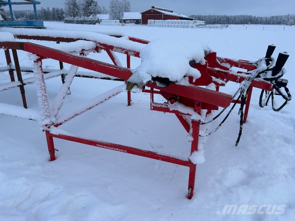 Hakki Pilke HakkiFeed 422 syöttöpöytä Vedklyvar och vedkapar
