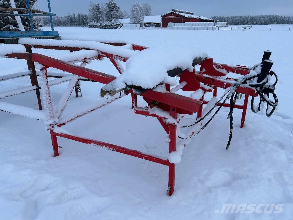 Hakki Pilke HakkiFeed 422 syöttöpöytä Vedklyvar och vedkapar