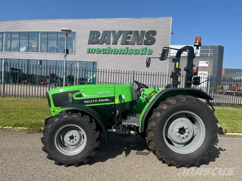 Deutz-Fahr 4070 E Traktorji