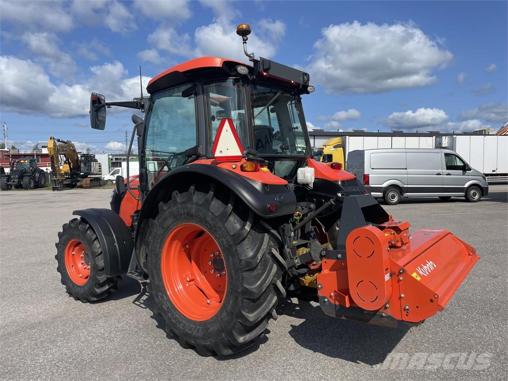 Kubota M4073 Traktori
