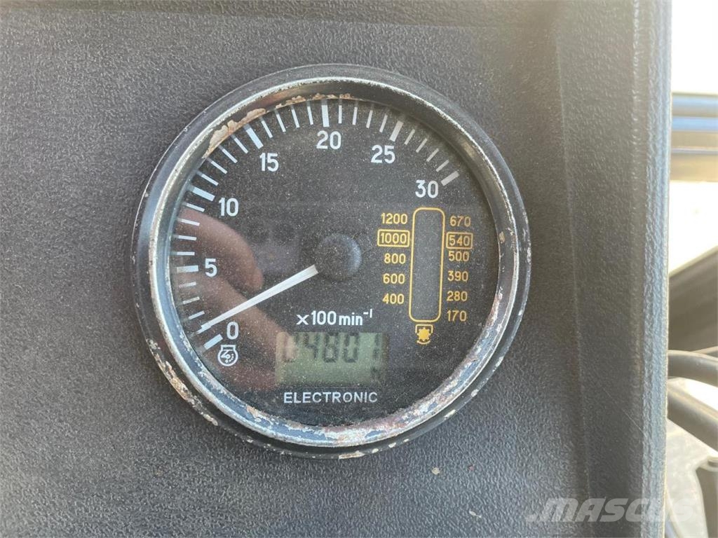 Belarus MTS 820 Traktoren
