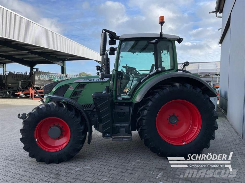 Fendt 714 SCR PROFI PLUS Traktoren
