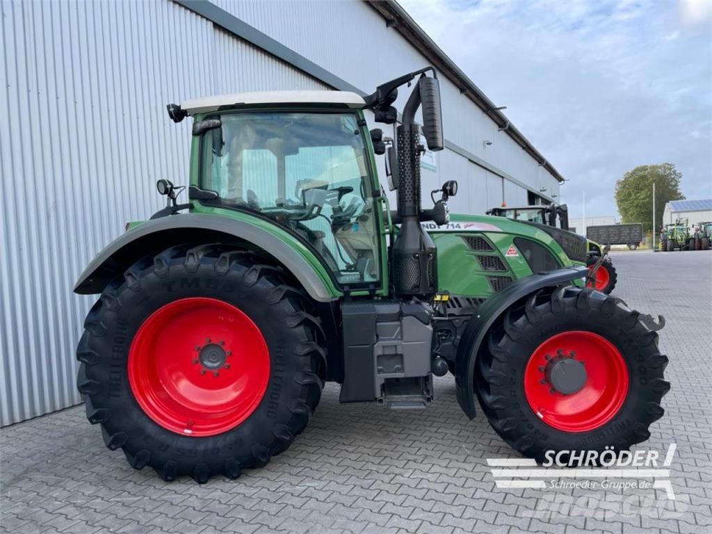 Fendt 714 SCR PROFI PLUS Traktoren