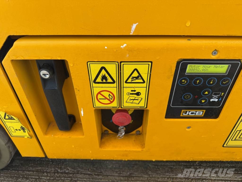 JCB S 1930 E Škarjaste dvižne ploščadi