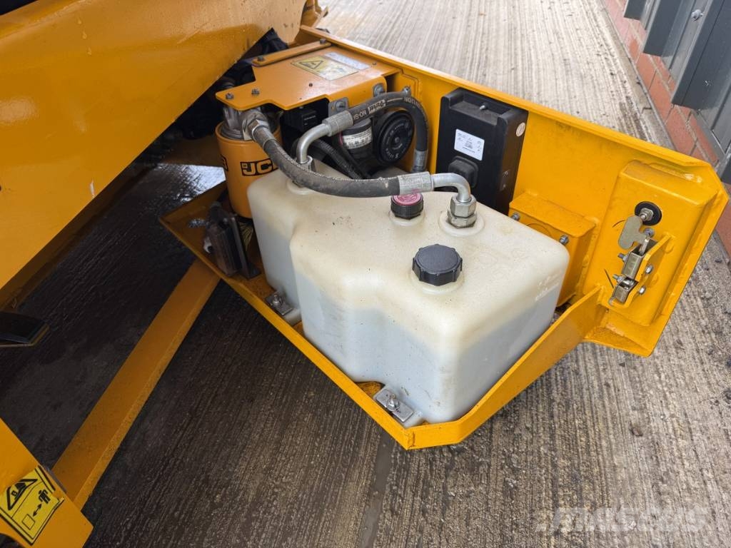 JCB S 1930 E Škarjaste dvižne ploščadi