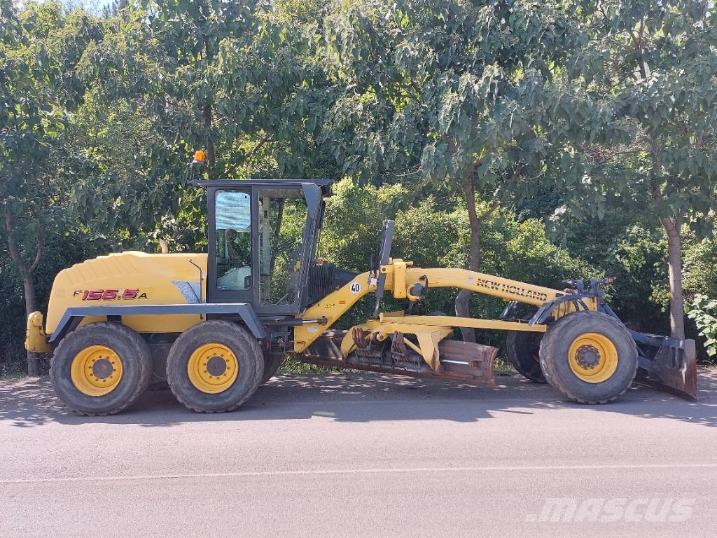 New Holland F 156.6 A معدات تمهيد الطرق