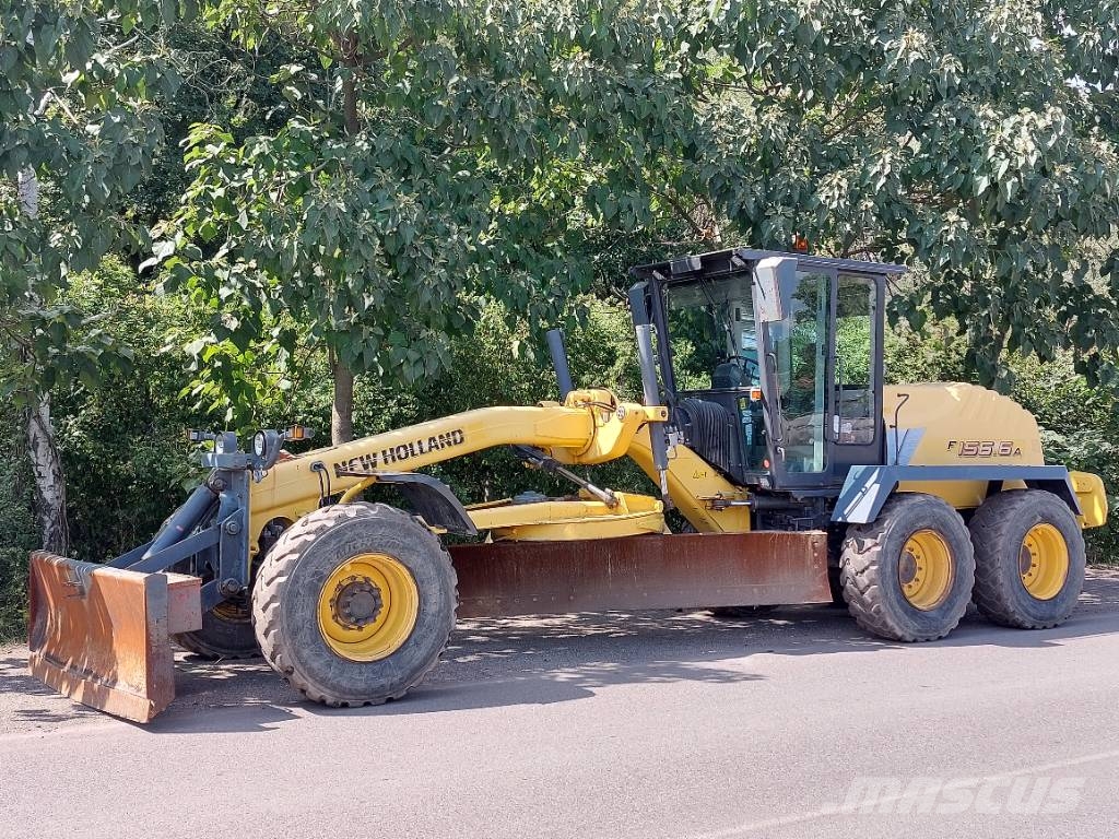 New Holland F 156.6 A معدات تمهيد الطرق