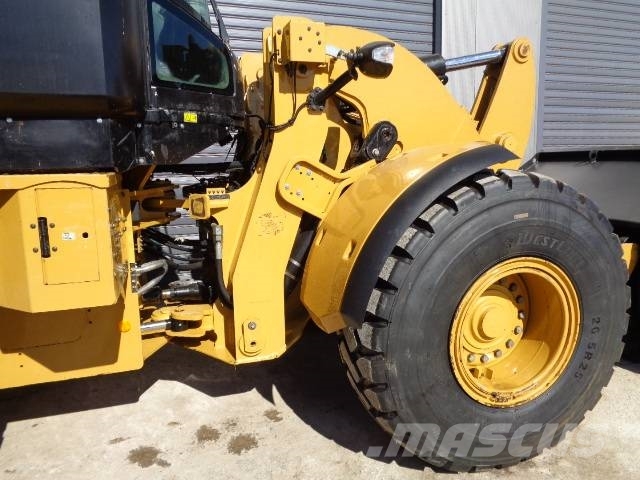 CAT 938M Колесни товарачи