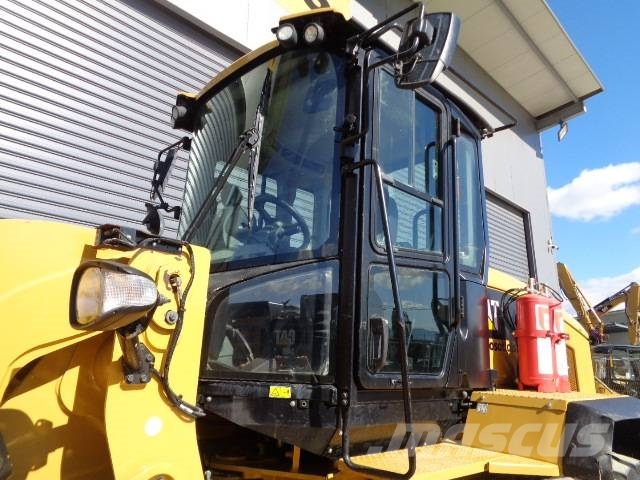 CAT 938M Колесни товарачи