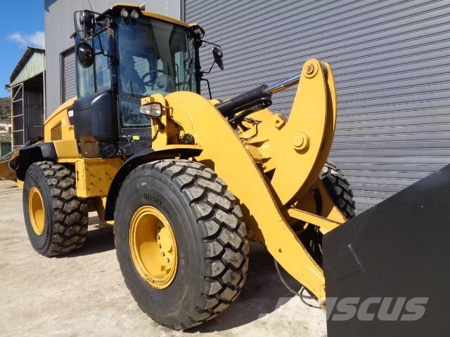 CAT 938M Колесни товарачи