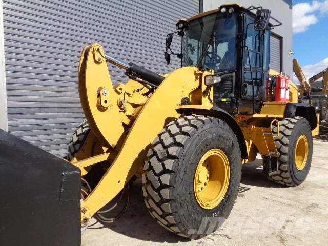 CAT 938M Колесни товарачи