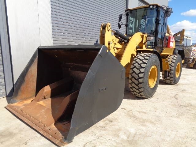 CAT 938M Колесни товарачи