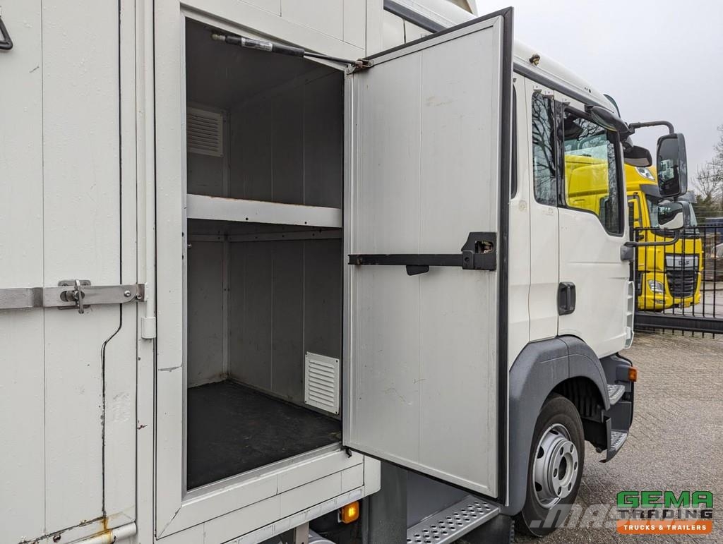 MAN TGL 12.180 4x2 DoKa 7 pers. Euro5 EEV - 2-Horse Tr Camiones para transporte de animales