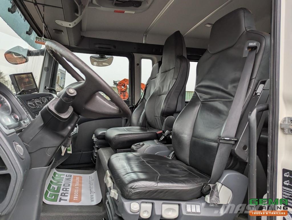MAN TGL 12.180 4x2 DoKa 7 pers. Euro5 EEV - 2-Horse Tr Camiones para transporte de animales