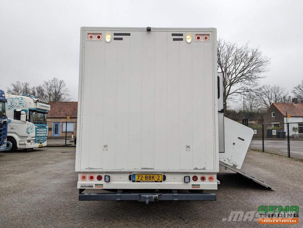 MAN TGL 12.180 4x2 DoKa 7 pers. Euro5 EEV - 2-Horse Tr Camiones para transporte de animales