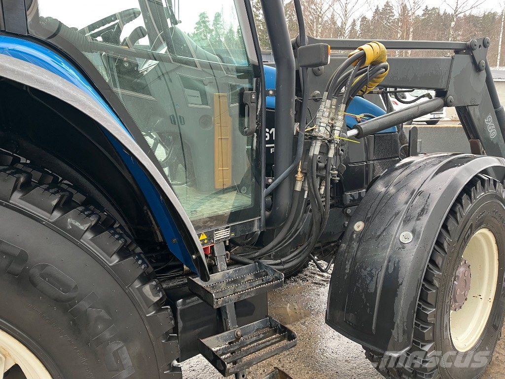 New Holland TS 110 トラクター
