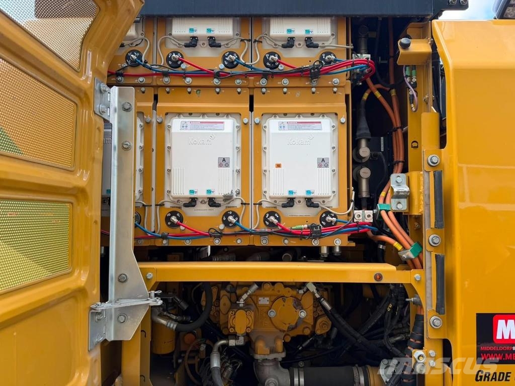 CAT 323FL Z line ( Electric ) Lánctalpas kotrók