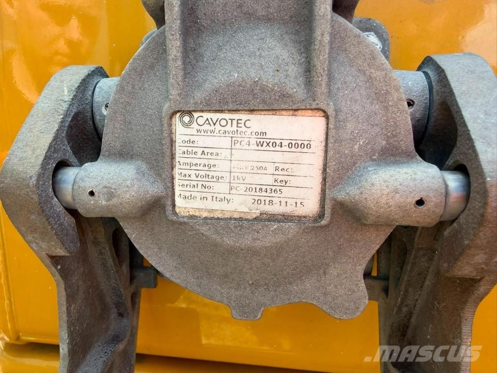 CAT 323FL Z line ( Electric ) Lánctalpas kotrók