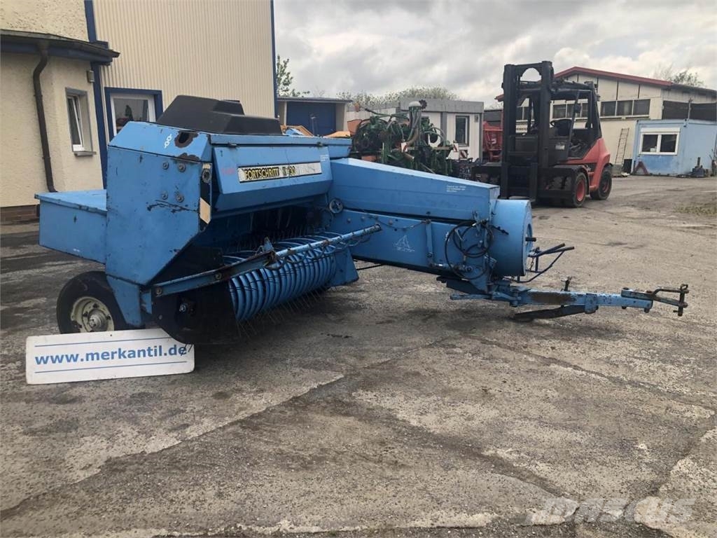 Fortschritt K 430 Balirke za kockaste bale