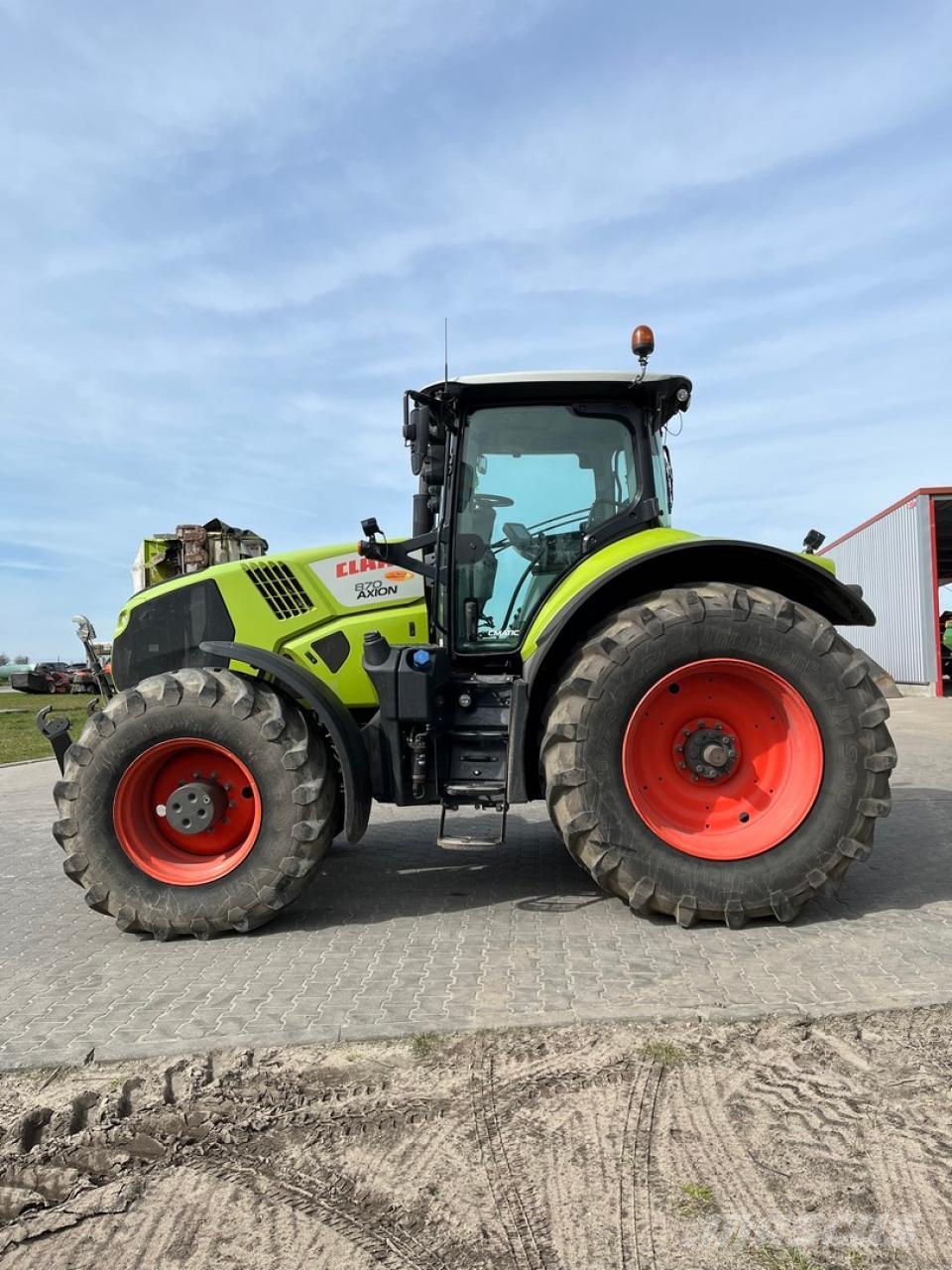 CLAAS Axion 870 CMatic T4f 트랙터