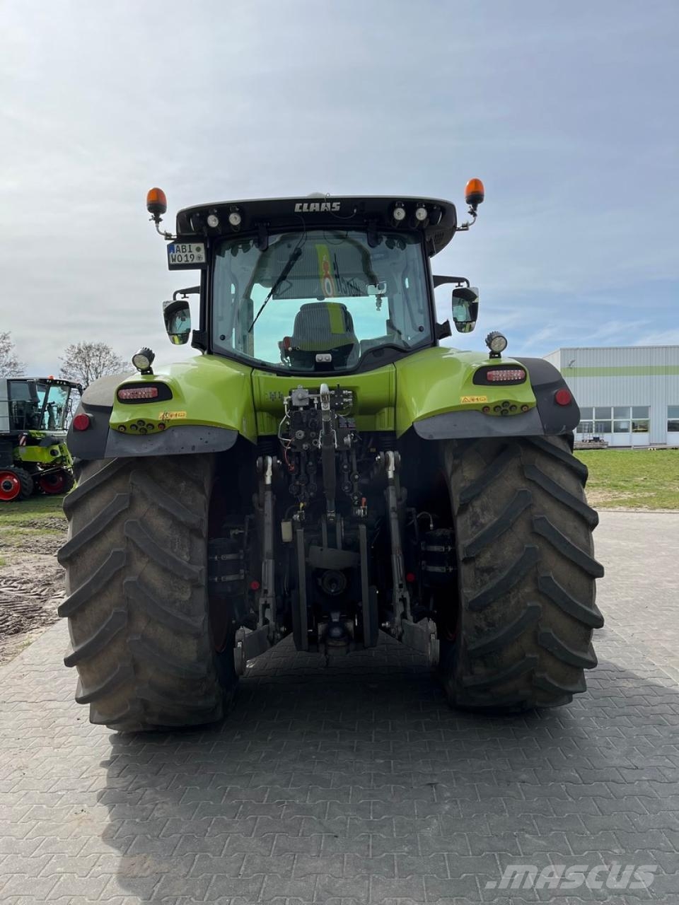 CLAAS Axion 870 CMatic T4f 트랙터