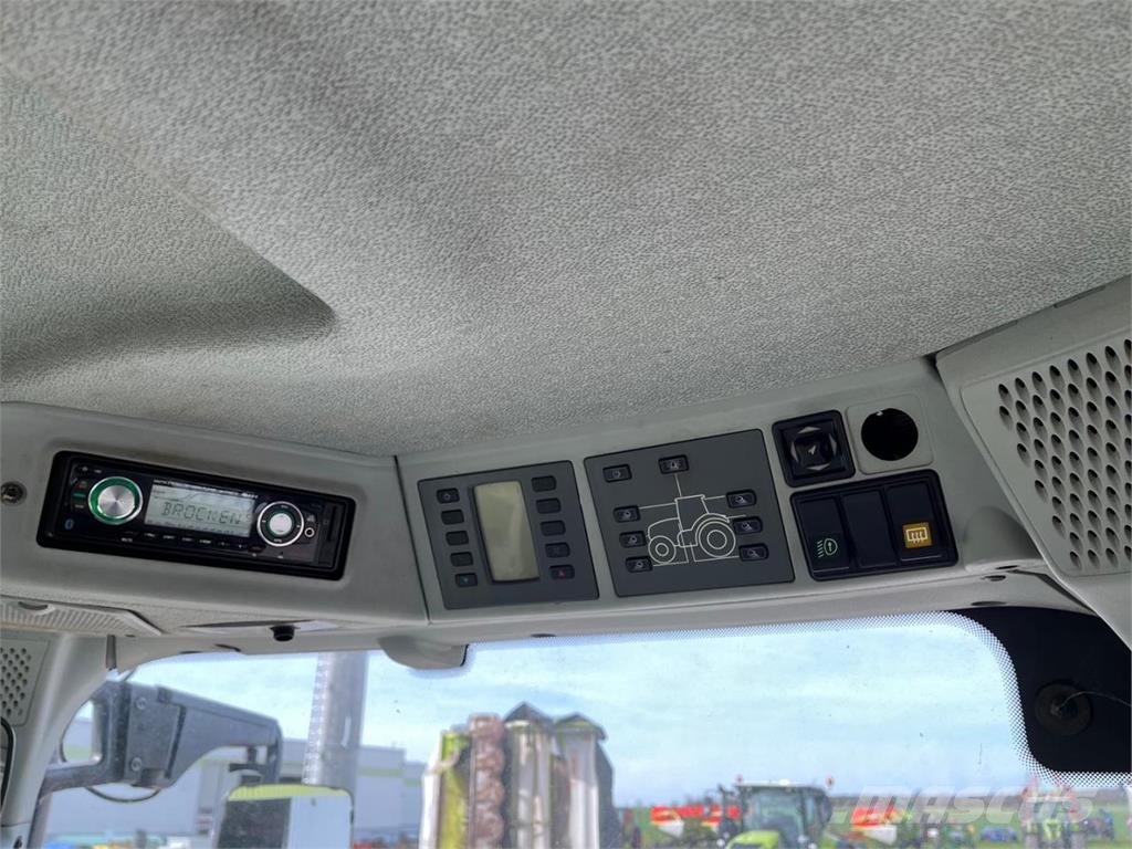 CLAAS Axion 870 CMatic T4f 트랙터