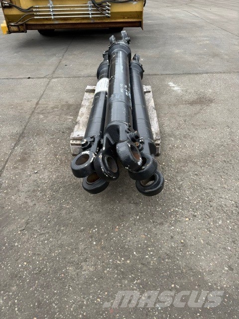 CAT 6020 NEW HYDRAULIC CYLINDER 4400 KG MASSE Hydraulics