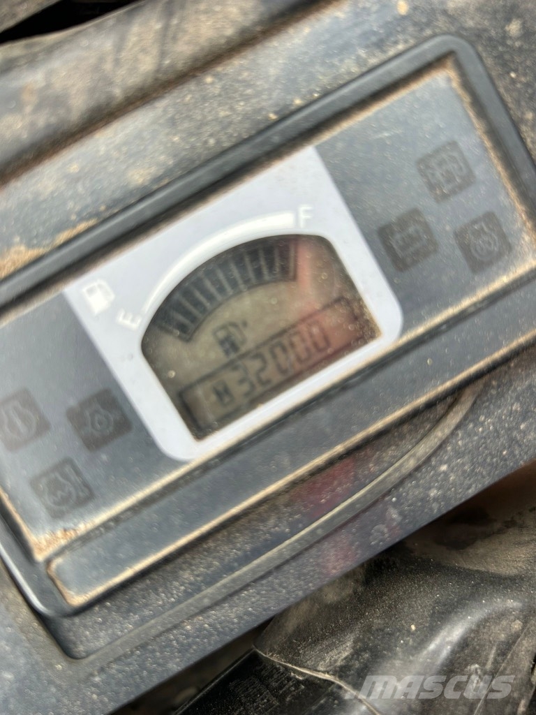 Hitachi ZX26U حفارات صغيرة أقل من 7 طن (حفارات صغيرة)