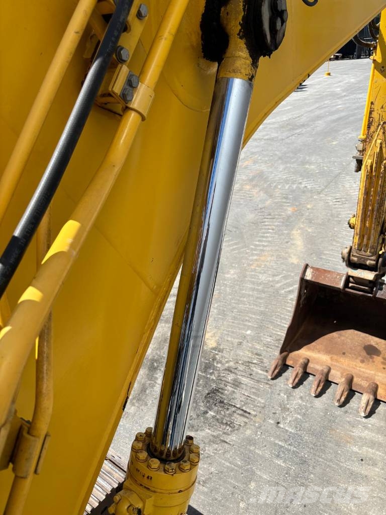 Komatsu PC 228 USLC-11 Roomikekskavaatorid