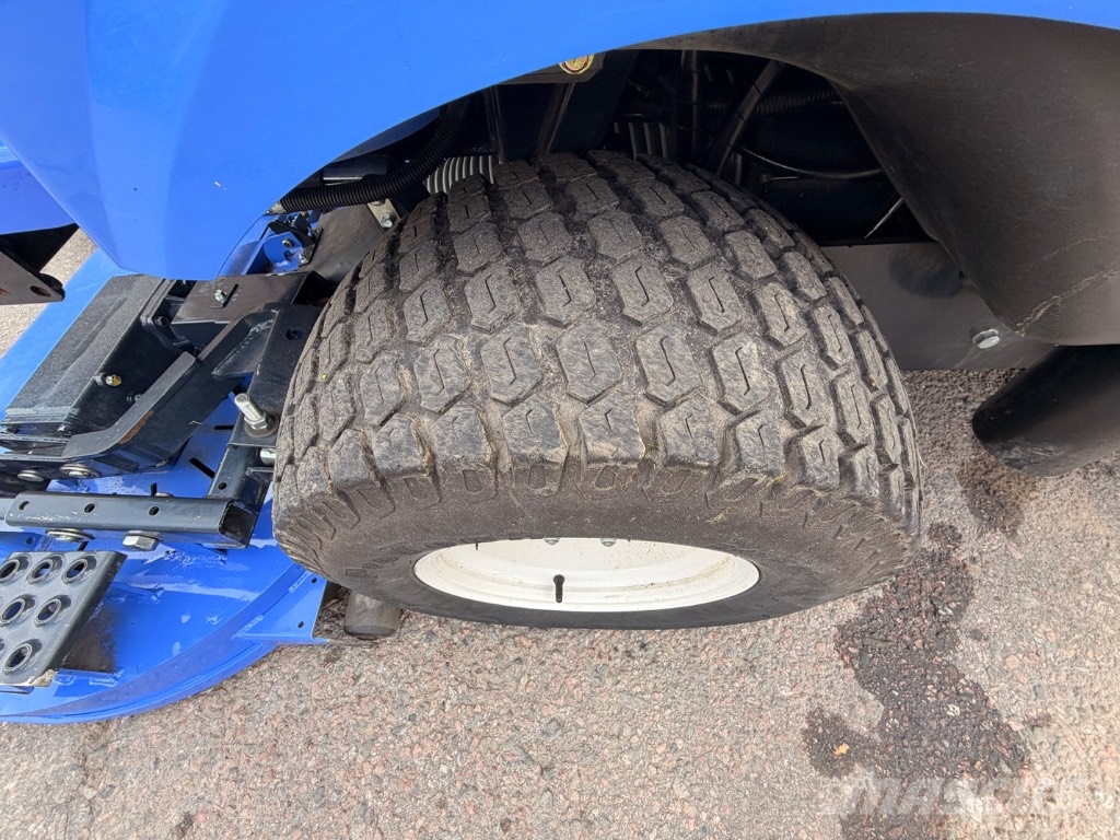 Iseki SF450 Päältäajettavat ruohonleikkurit