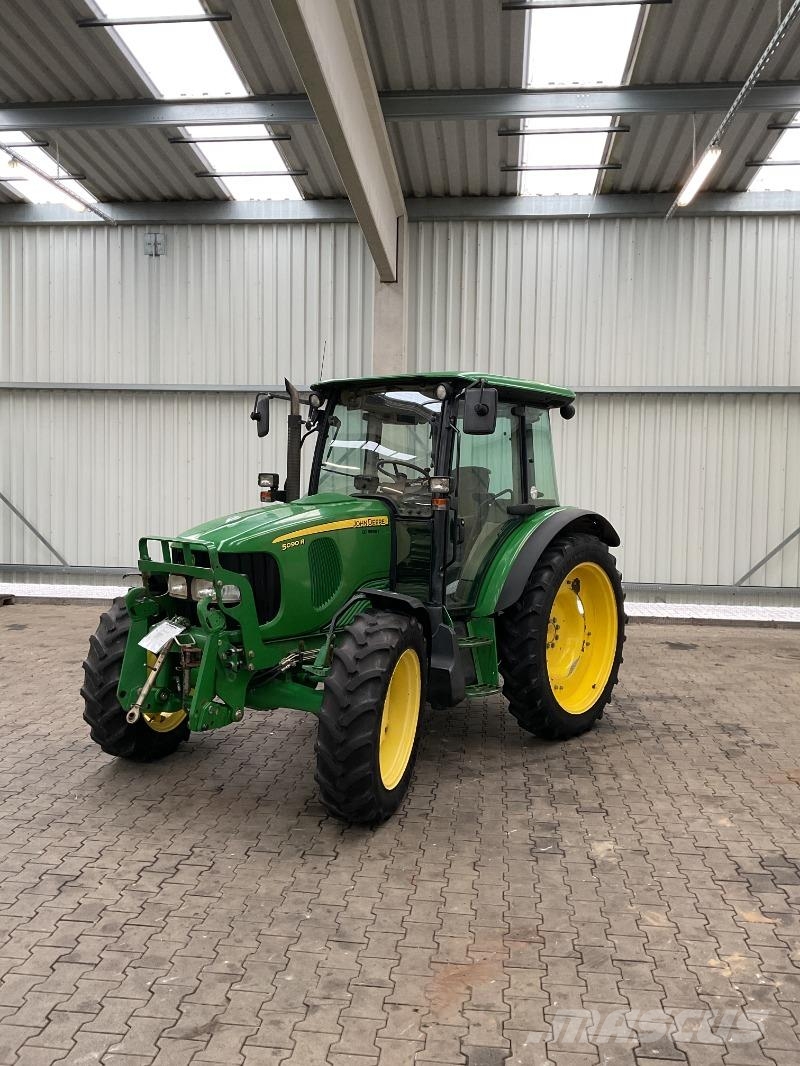 John Deere 5090R Τρακτέρ