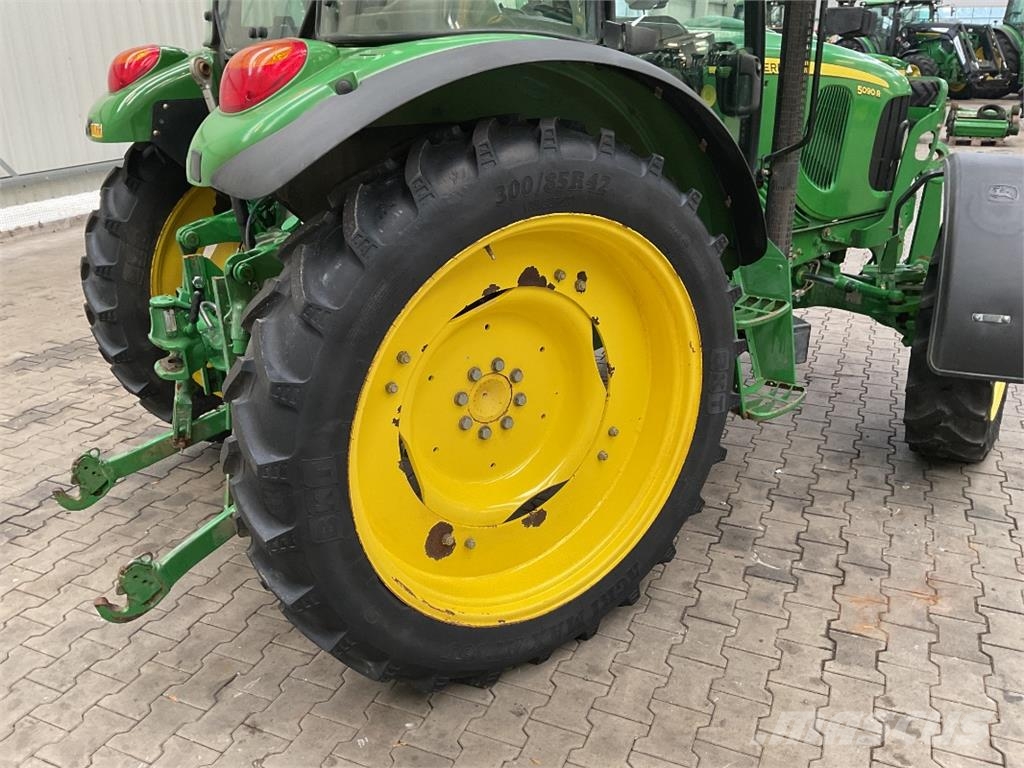 John Deere 5090R Τρακτέρ