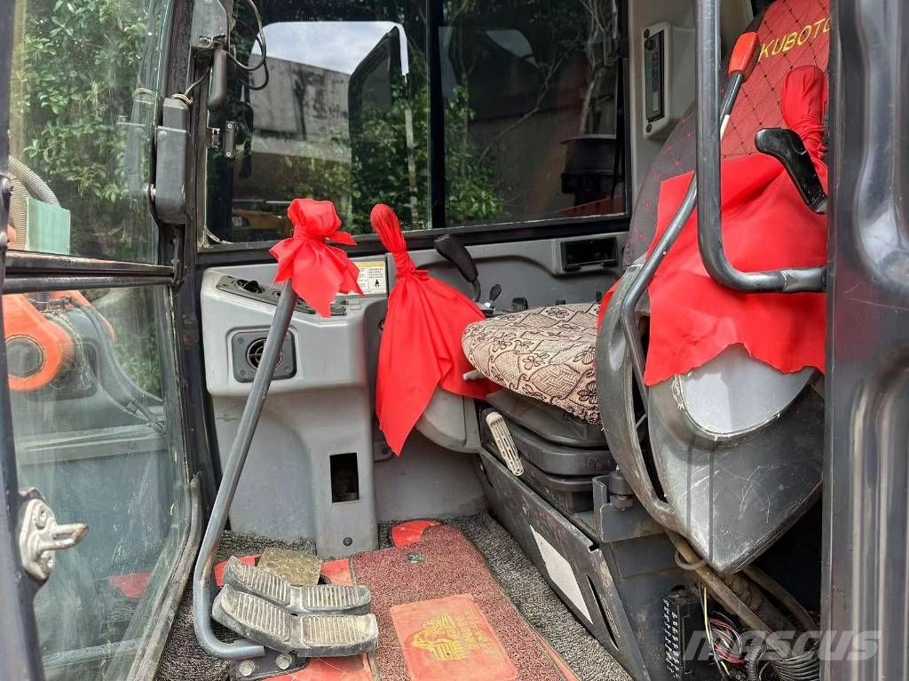Kubota KX 183 Малые экскаваторы 7т-12т