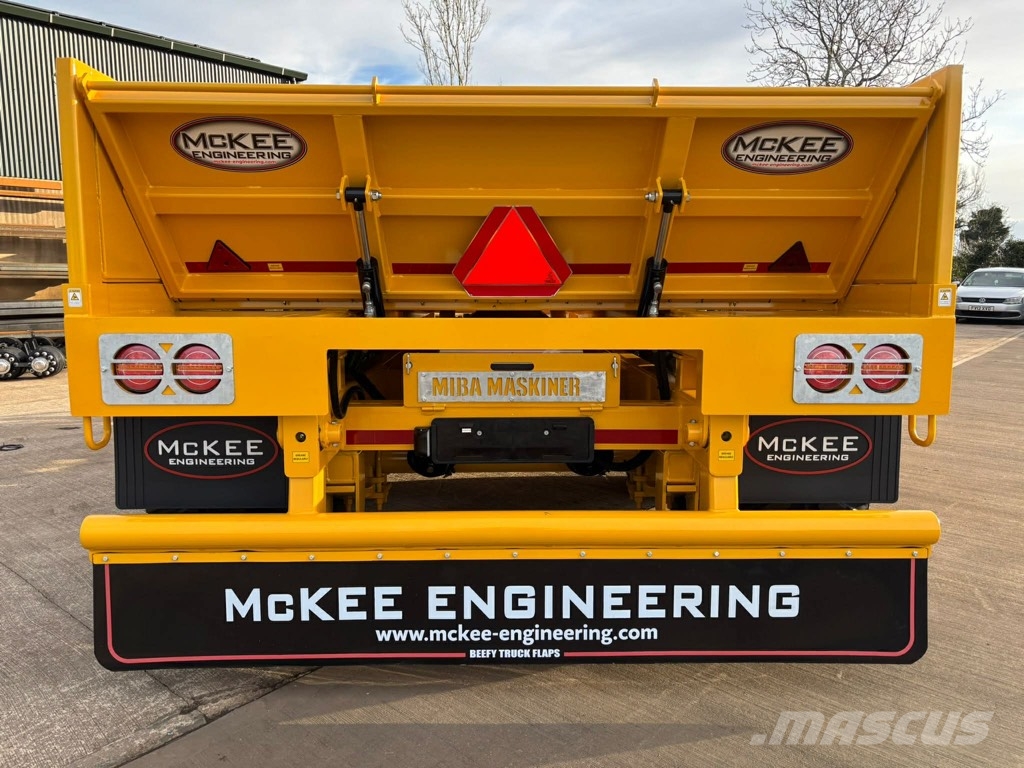McKee 16T entrepenørvogn med nedfoldbare sider Treileri-pašizgāzēji