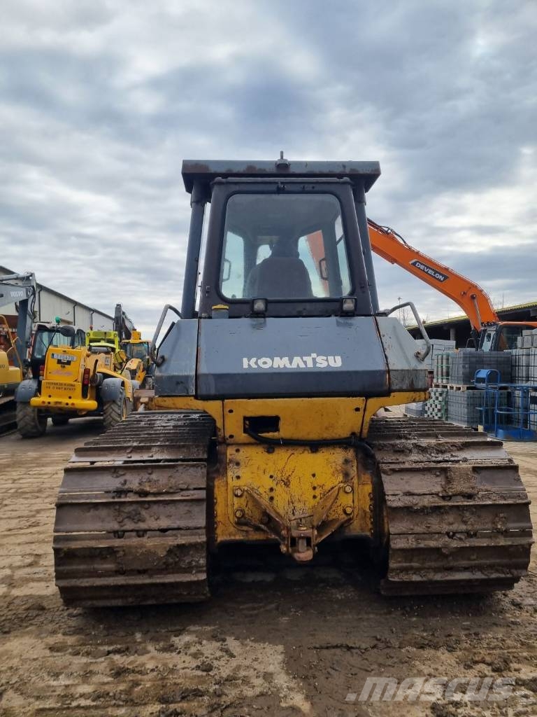 Komatsu D 65 PX-12 Crawler dozers