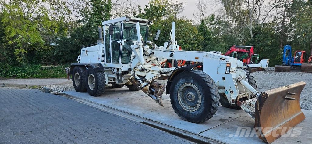 Komatsu GD650 A GRADER Grederji
