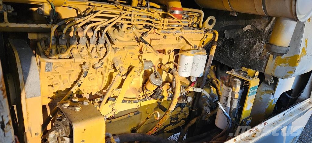 Komatsu GD650 A GRADER Grederji