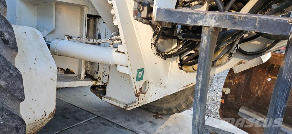 Komatsu GD650 A GRADER Grederji